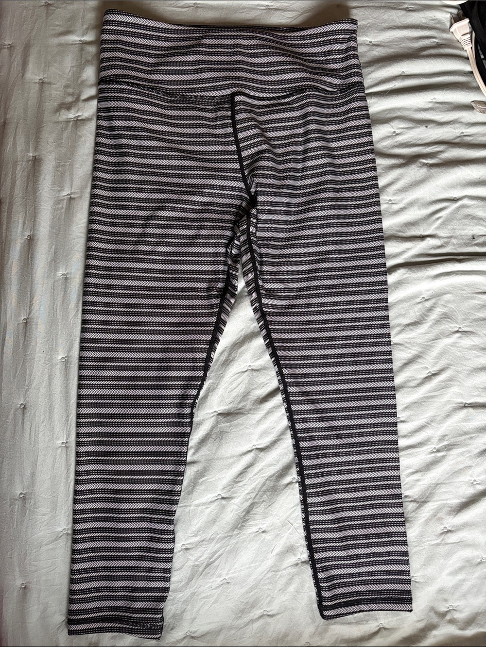 Zyia Active Capri Leggings Women’s Size 8-10